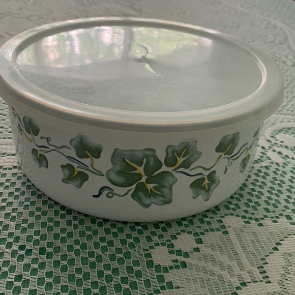 Vintage Enamel Nesting Bowls / Pots - Calloway Green Ivy -3 piece set with bonus - Picture 9 of 14